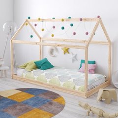 1 year old scared of cot