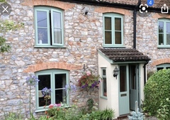 Which colour windows (pictures)?