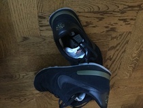 Help me find cool, super comfy, black trainers for everyday wear