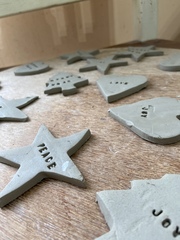 Can we have a Christmas wrapping thread?!