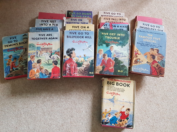 when the posh children in Enid Blyton have an "ice", I always thought it meant "ice lolly"...