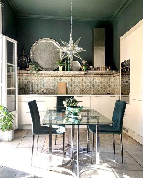 Can cream on cream ever look contemporary?