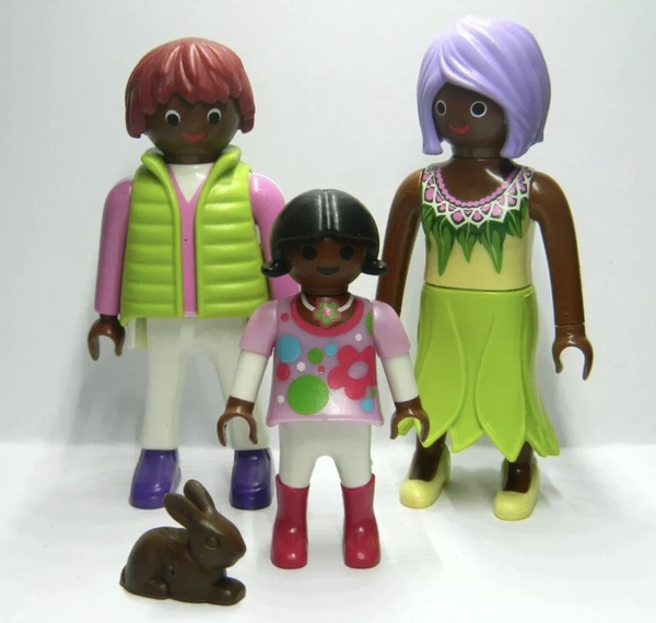 No ethnic minority playmobil families?