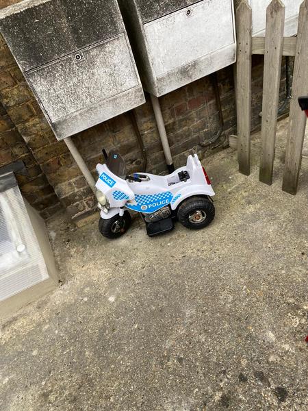Neighbour has started hoarding rubbish in communal parking area - what are my rights?