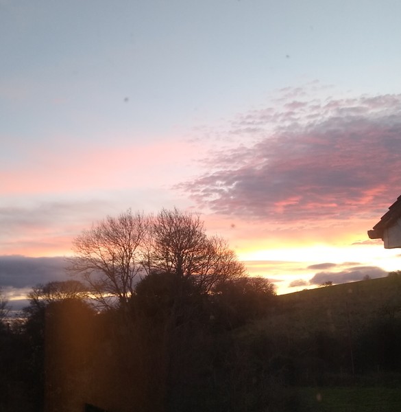 What time does sunrise start??