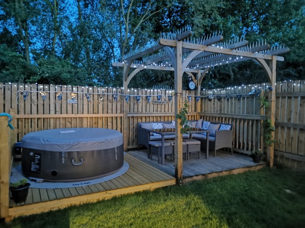 Does anyone have a lay z  spa?