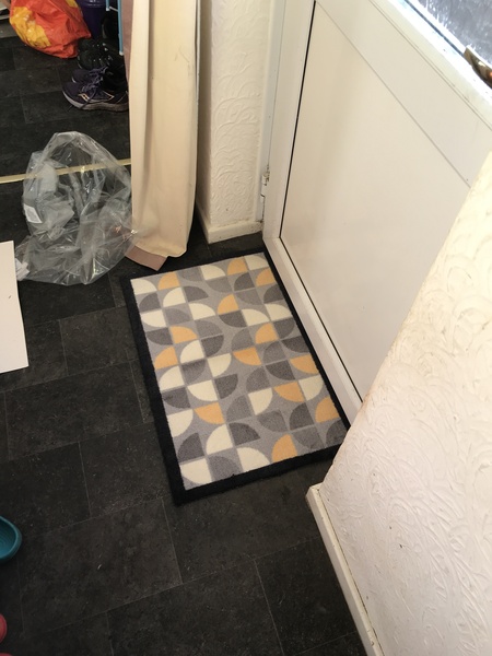 Come and tell me your dull and unexciting news 6: Calmly through the day