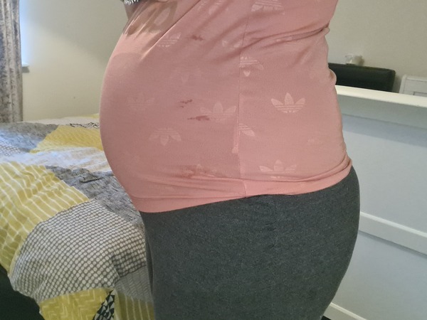 Anyone else an early grower & shower?! With pics!