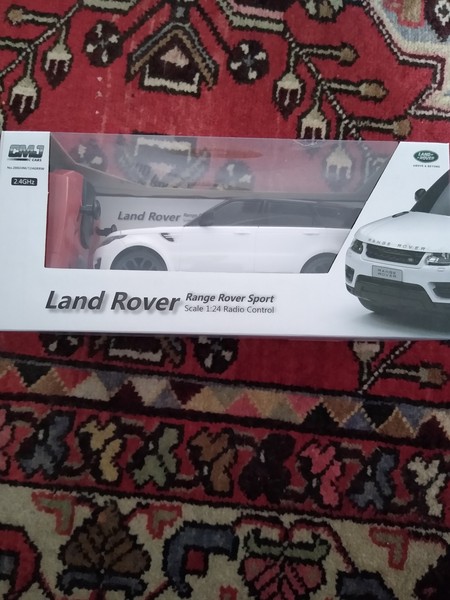 Frugal friends follow each other frugally through Hallowe'en, COVID all welcome