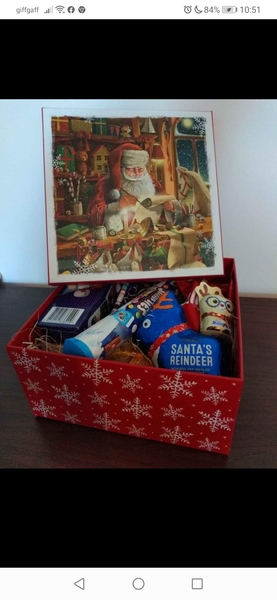 To not understand the trend for 'hampers' as presents
