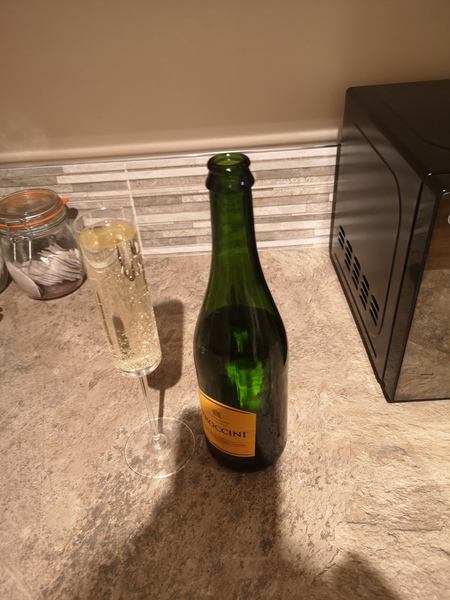 Zork cork won't come off prosecco bottle