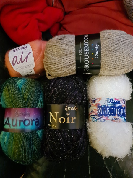 Knit, Crochet and Natter Thread