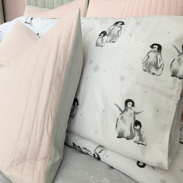 Show me your Christmas Bedding! 😁