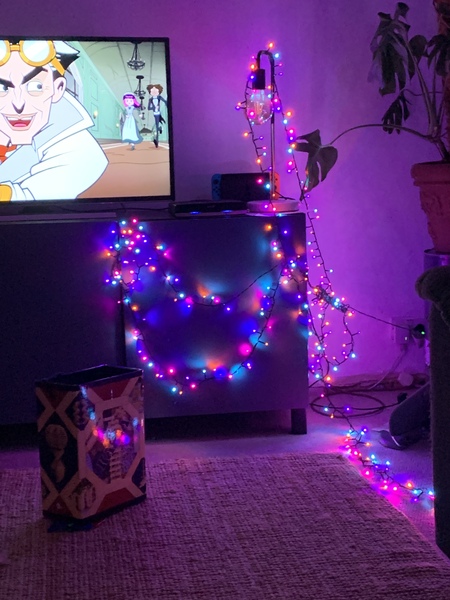 Why don't people use coloured lights anymore?!
