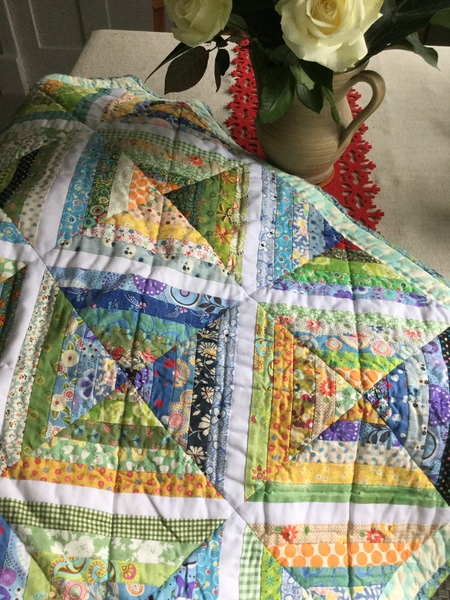 Any sewing aficionados? I need a stitch and bitch...