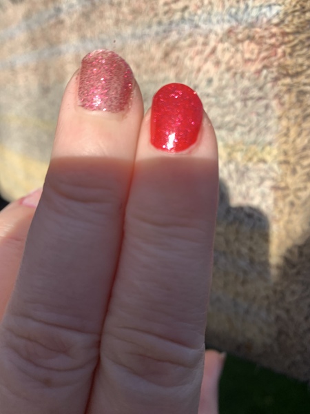 Christmas Red sparkly nail varnish