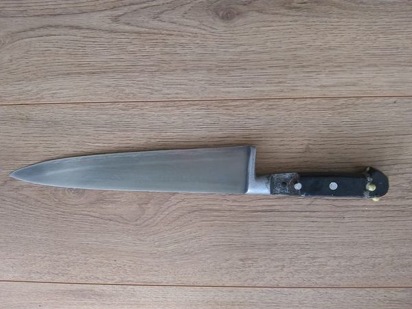 Any Knife Detectives Here?