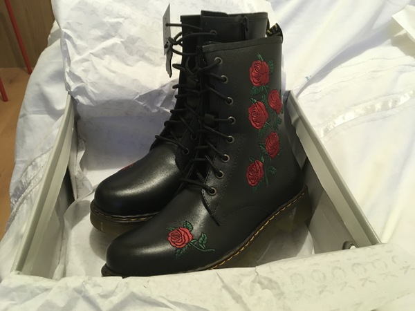 Thread 23 - the one where the shops are actually open again