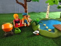 To help me with playmobil