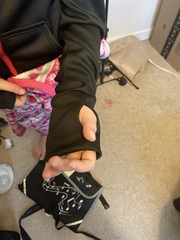 Any sewing aficionados? I need a stitch and bitch...