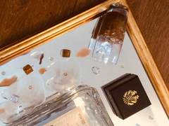 Facebook seller- Delightful home decoration or jizz on a mirror?