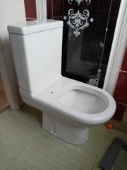 Which toilet seat and sink would go with this toilet?