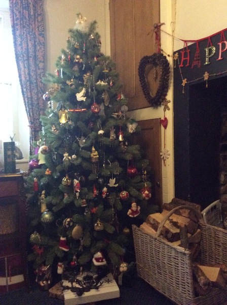 Fledglings Continue Carolling  - December thread 2: the one with Christmas Eve Eve and beyond!