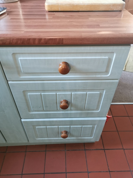 Green kitchen or grey kitchen??