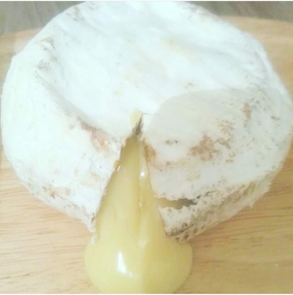 What are your MUSTS for the ultimate cheeseboard?