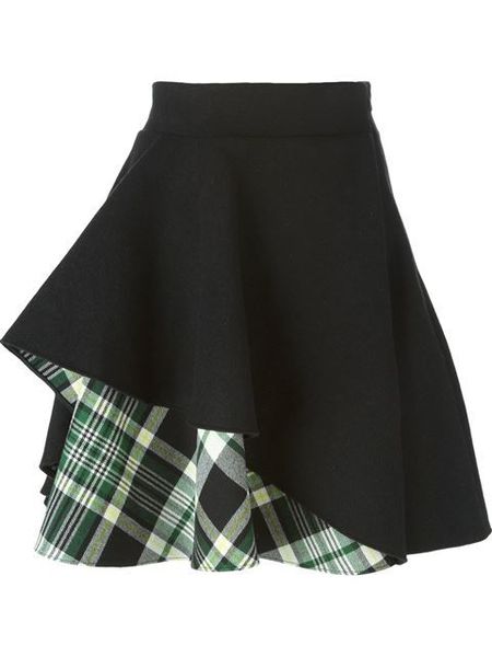 Any sewing aficionados? I need a stitch and bitch...