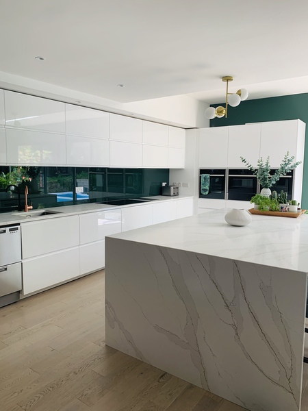 I know this gets asked a million times about kitchens, but....