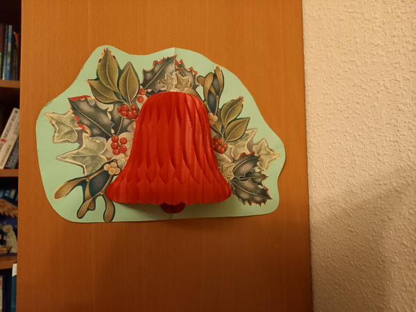 Festive Fledglings Flap Frantically Towards A Calm, Clutter-free Christmas!