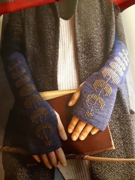 Knit, Crochet and Natter Thread