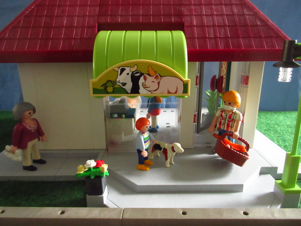 Playmobil pandemic in our house part 3