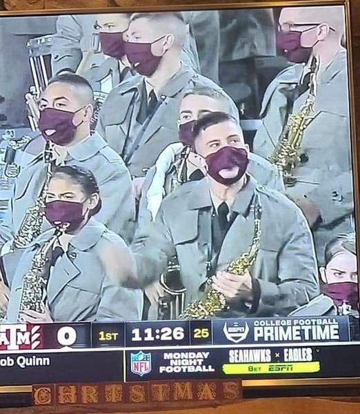 can anyone HONESTLY say they are doing this mask thing properly?