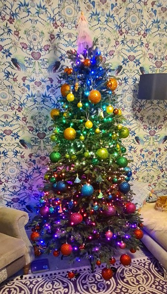 Balsam Hill tree - Rubbish!!