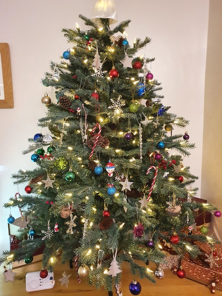 Balsam Hill tree - Rubbish!!