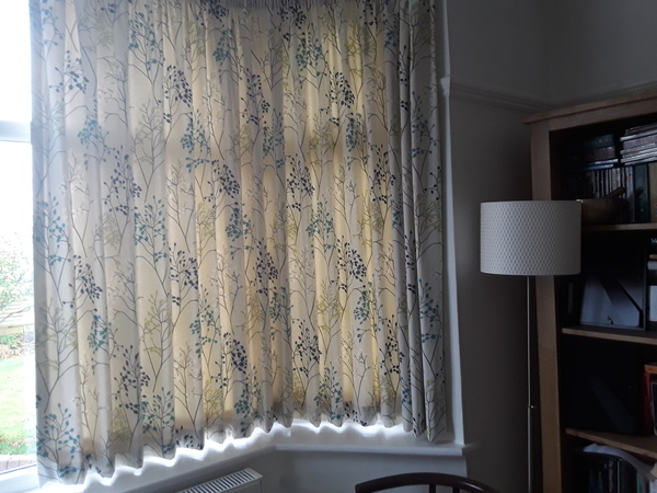 What colour walls for living room?