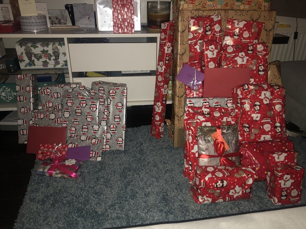 Shit! Looking at DD's santa sack and it is rubbish.
