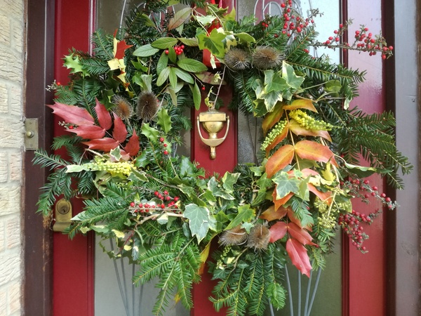 Luxury outside door wreath?