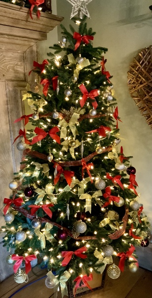 Balsam Hill tree - Rubbish!!