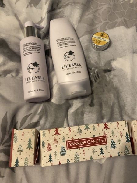 Anyone fancy a Christmas present swap thread?