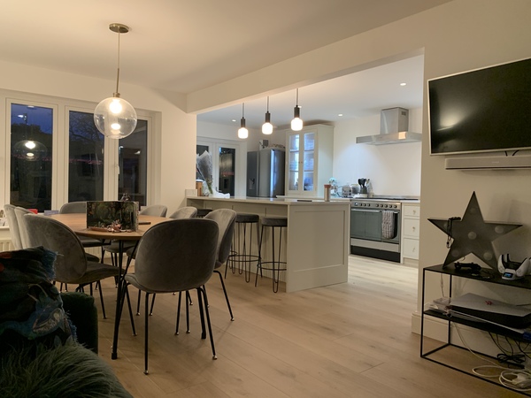 I know this gets asked a million times about kitchens, but....