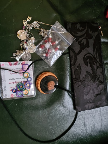 Knit, Crochet and Natter Thread