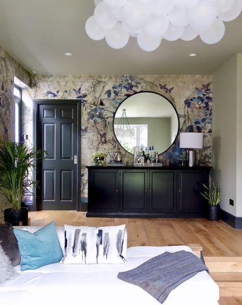 Anyone recognise this wallpaper. ?
