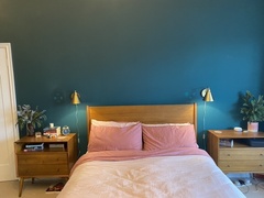 To paint a bedroom emerald green or not?