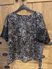 Any sewing aficionados? I need a stitch and bitch...