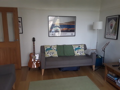 What colour walls for living room?