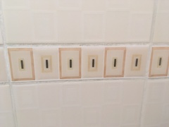 How would you zazz up this shower room for £500