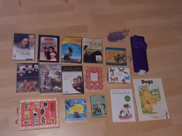 Anyone fancy a Christmas present swap thread?